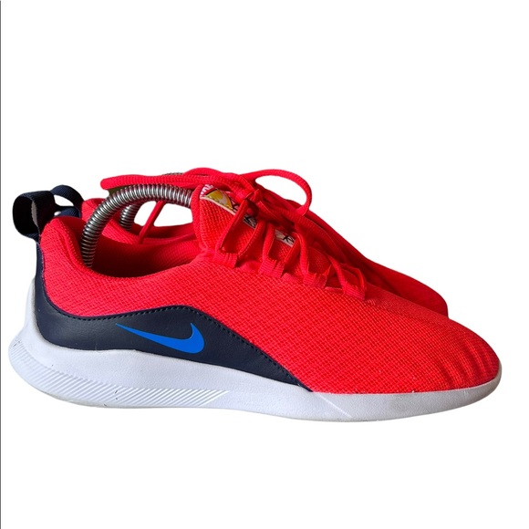 Nike Viale AH5554 601 Bright Crimson Red Shoes Size Youth 6 / Women's 7.5 - Picture 2 of 8